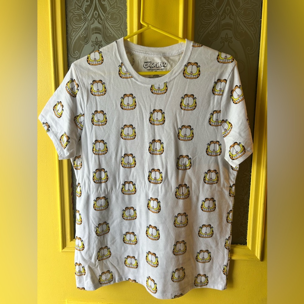 Garfield Graphic T-Shirt